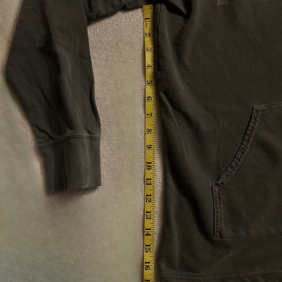 EUC ‘Pink Floyd In Concert’ Gray Pullover Sweatshirt, Size Medium, Preloved - Picture 7 of 9